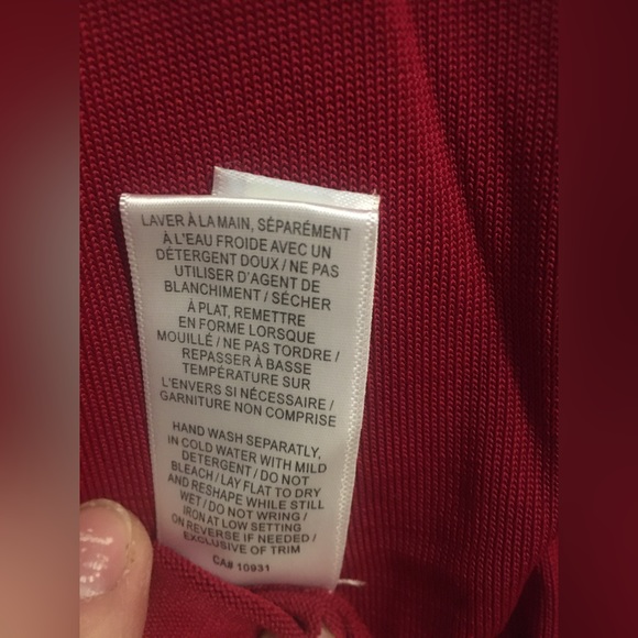 Red Tight Knit Sweater - Picture 6 of 8